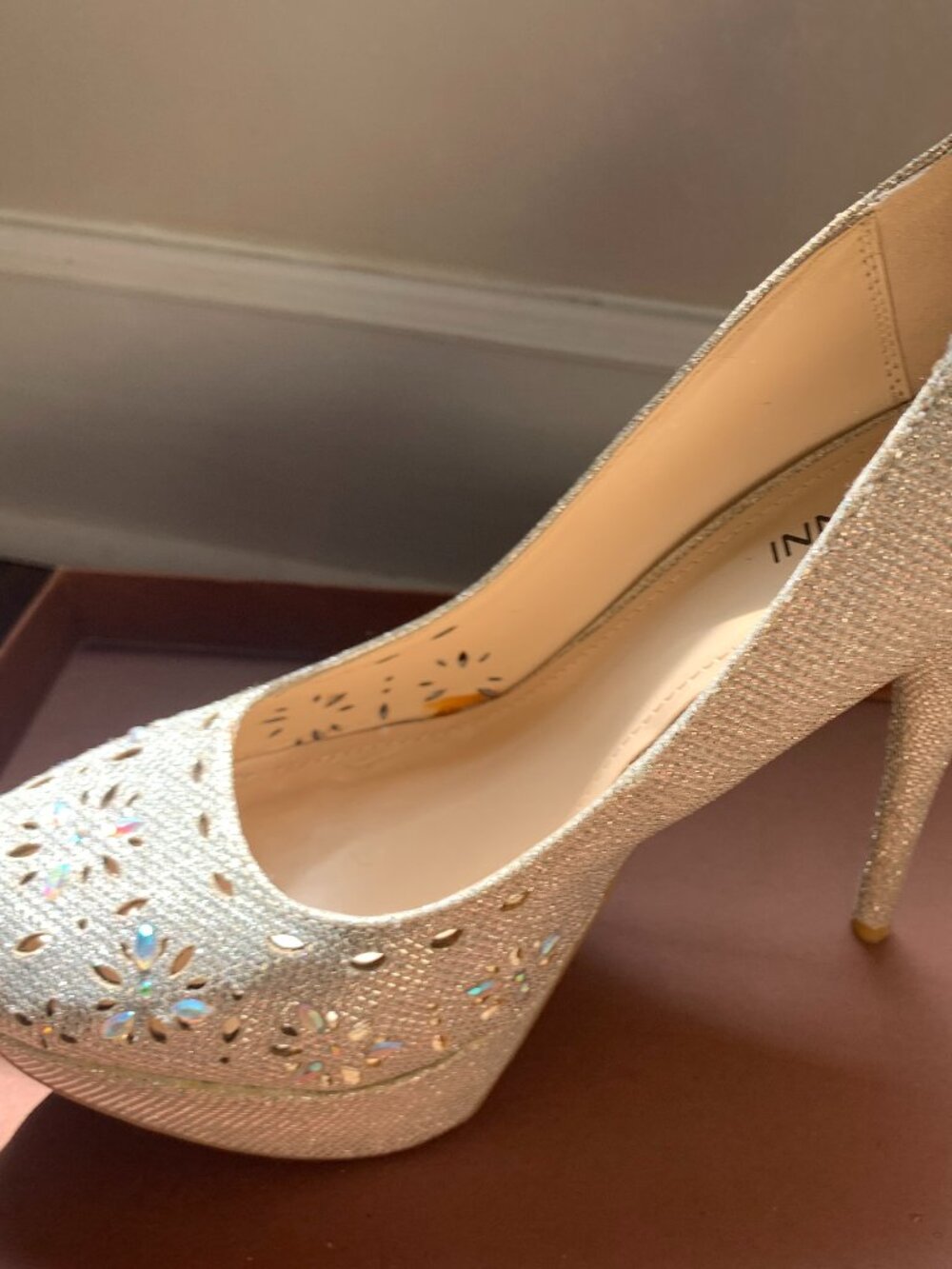 Women dress shoes
